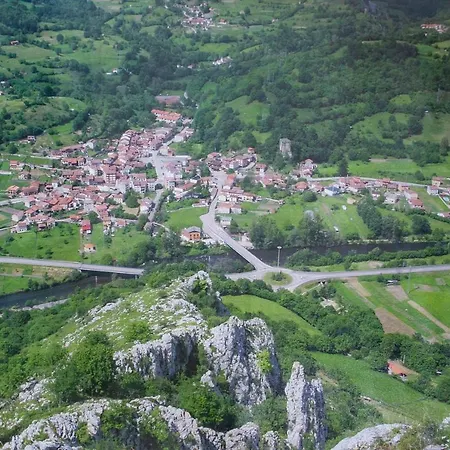 Сasa de vacaciones La Aldea Pola de Laviana